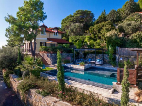 VILLA NEL BLU 8, Emma Villas Cervo